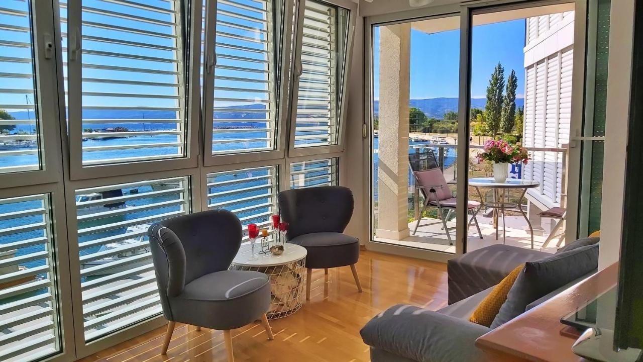 Apartment Lora Omiš Zewnętrze zdjęcie