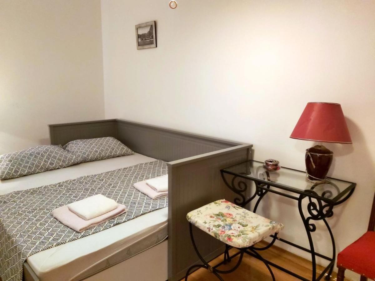 Apartment Lora Omiš Zewnętrze zdjęcie