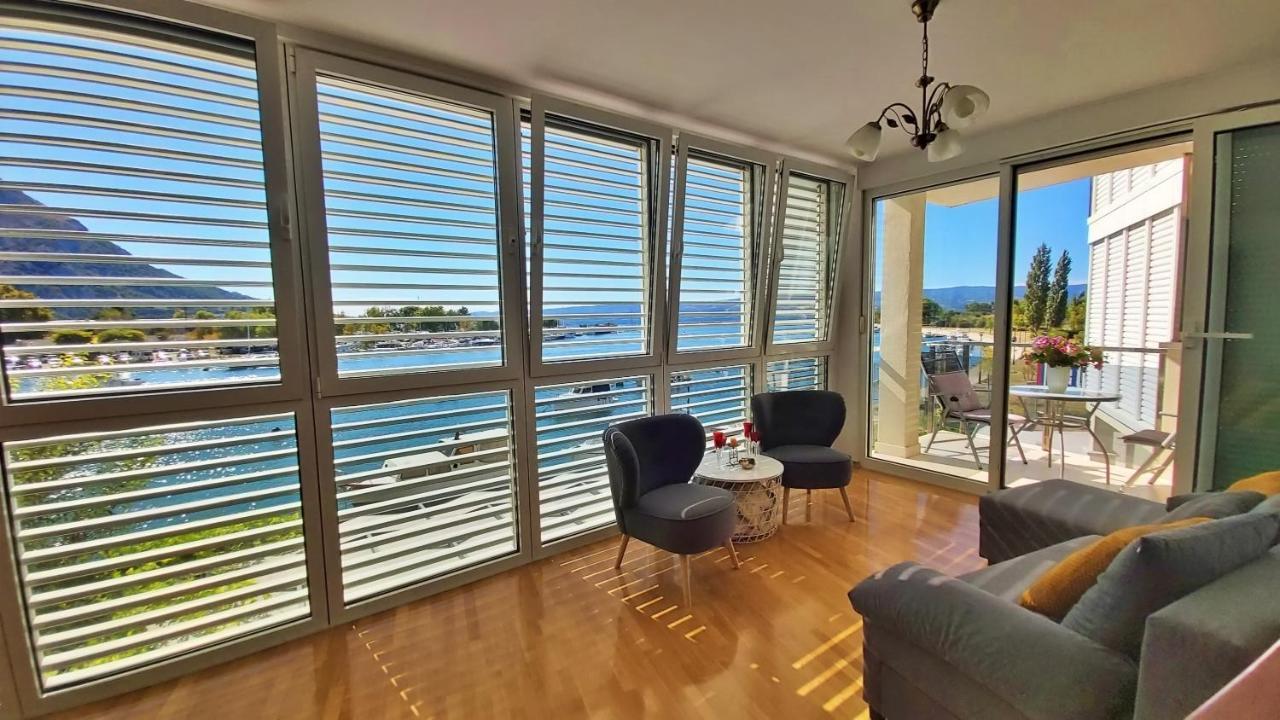 Apartment Lora Omiš Zewnętrze zdjęcie