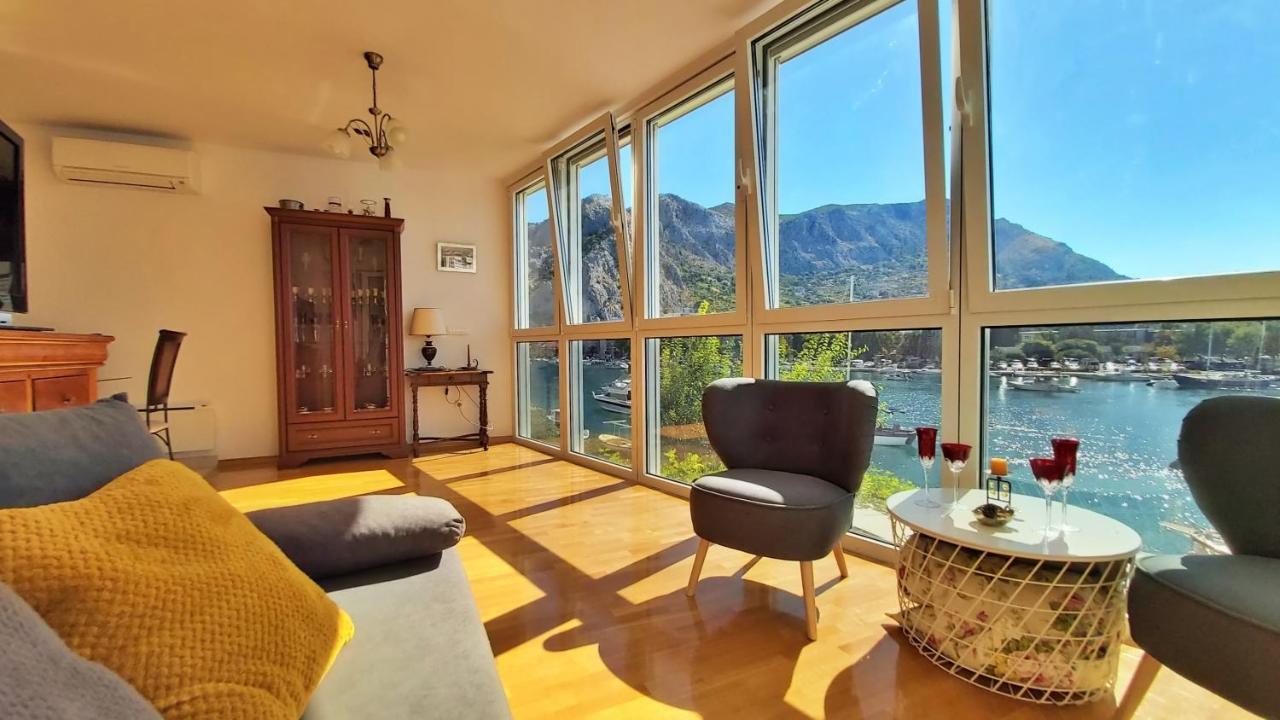 Apartment Lora Omiš Zewnętrze zdjęcie