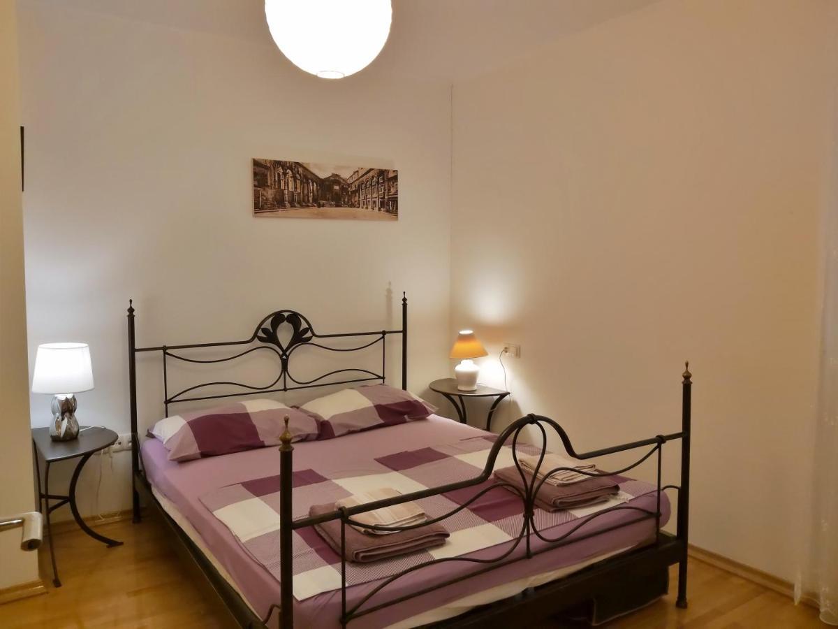 Apartment Lora Omiš Zewnętrze zdjęcie